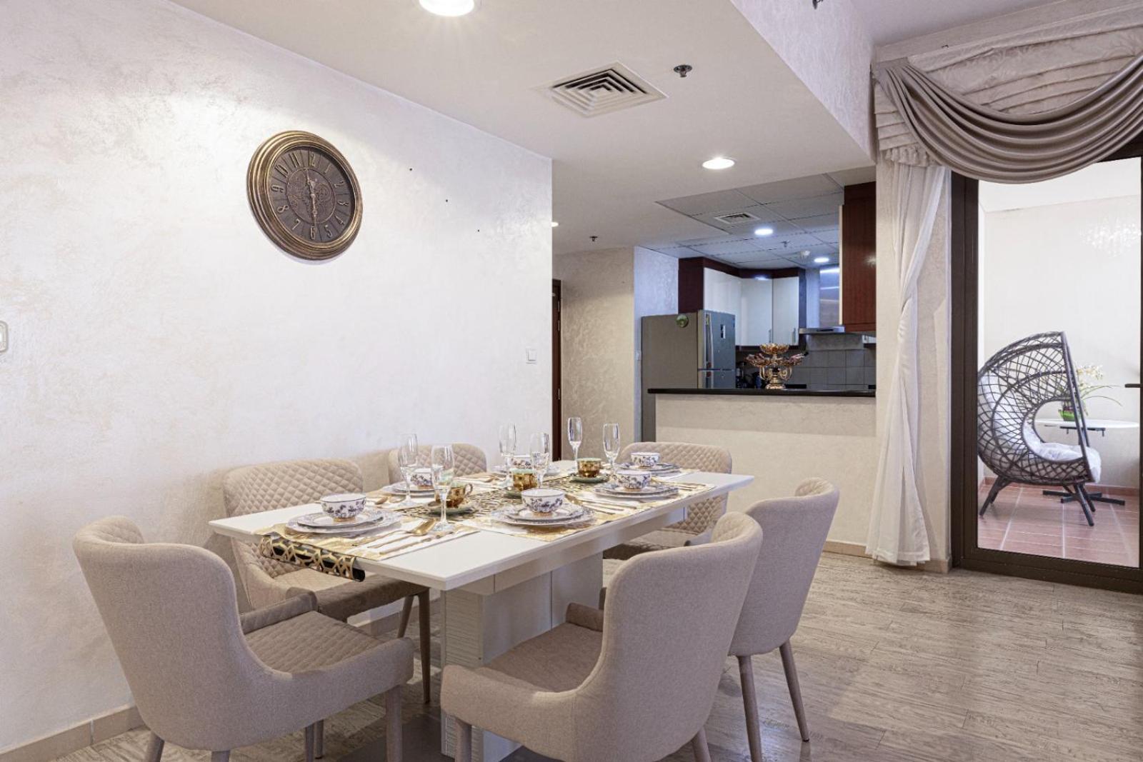 Stylish And Sleek: Modern Well-Furnished One Bedroom Hall And Kitchen Apartment Dubai Exterior photo